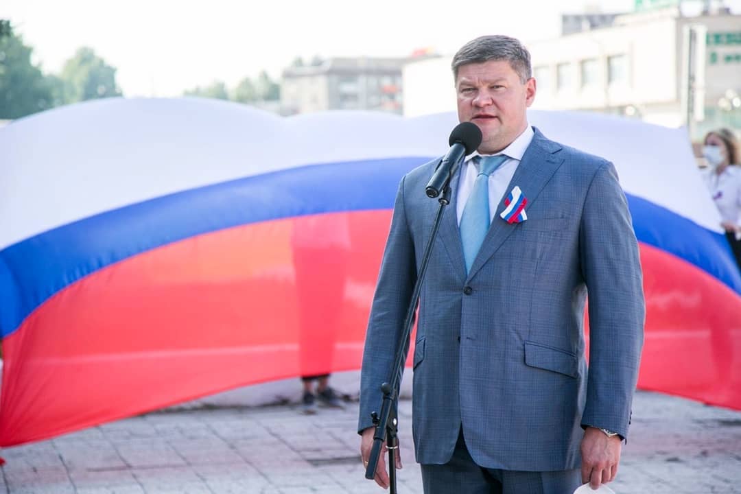 Мэр Коломны: Поздравляю всех с Днем Государственного флага! Он венчает великие Победы, научны… #Коломна