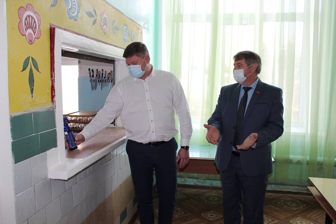 Мэр Коломны: Встретился с поставщиком питания для четырех коломенских школ: Пирочинской, Сосн… #Коломна