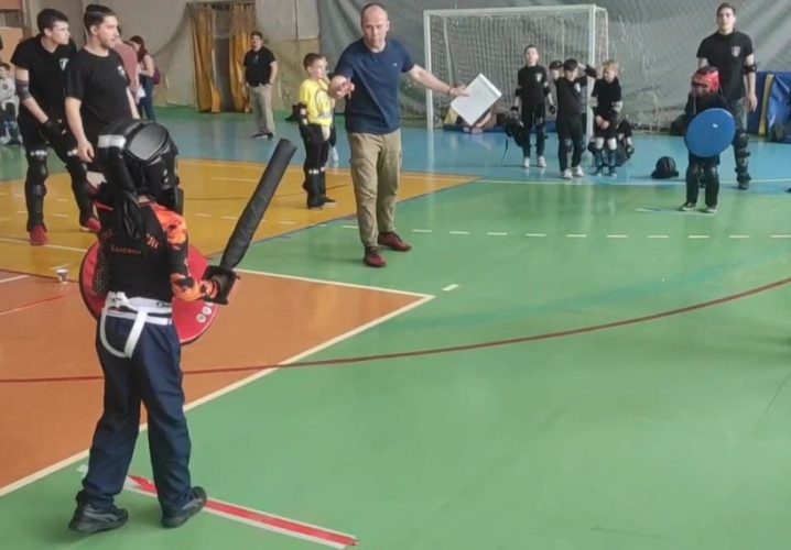 Коломенцы стали призерами соревнований по спортивному мечу Коломенцы стали призерами соревнований по спортивному мечу